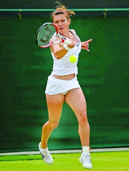 Simona Halep Body Measurements Height Weight Bra Size Age。